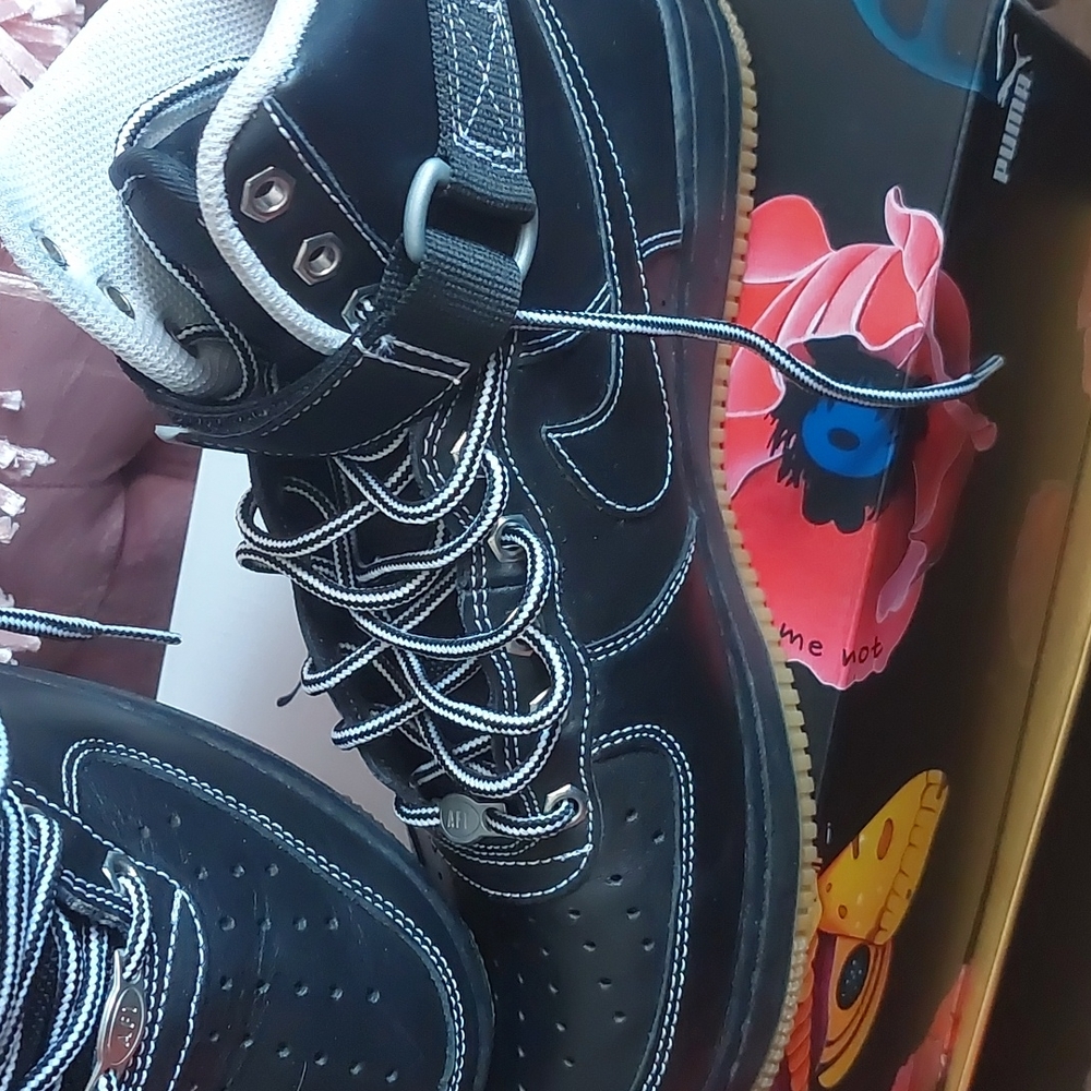 Nike Air force Ones 8.5 M -10Wm - Picture 2 of 7